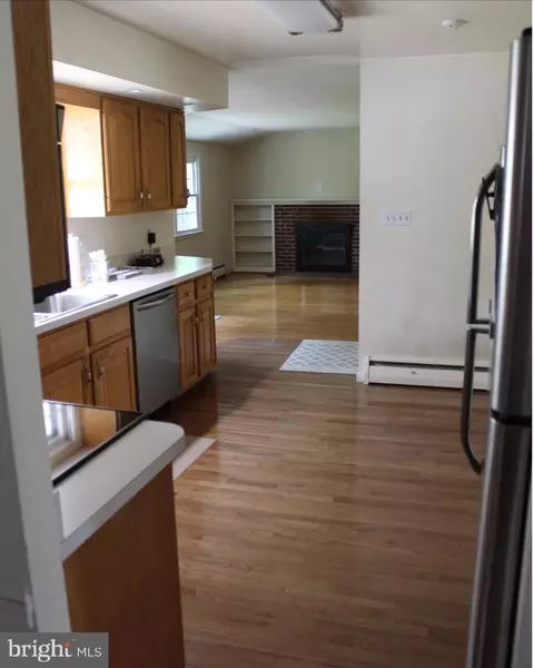 92 Glendale Rd, Exton, PA 19341 photo 5