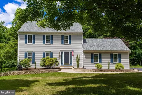 408 Saint Anns Cir, Phoenixville, PA 19460