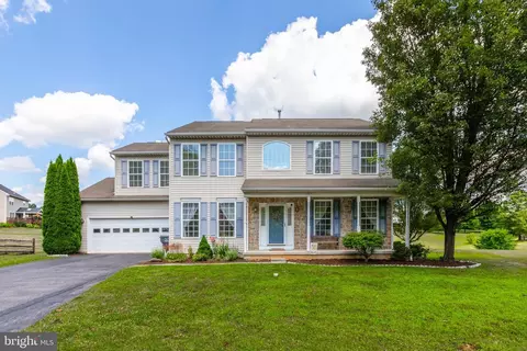 303 Cressent Ct, Coatesville, PA 19320