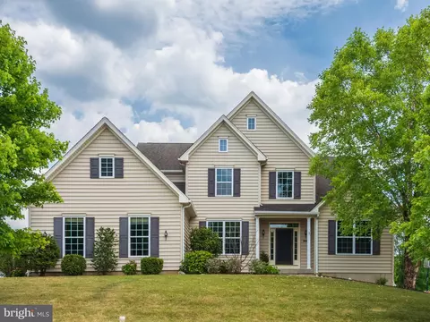 115 Cyprus Ln, Coatesville, PA 19320