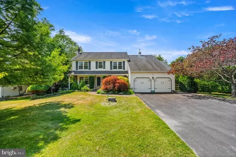 212 Woodward Dr, Exton, PA 19341