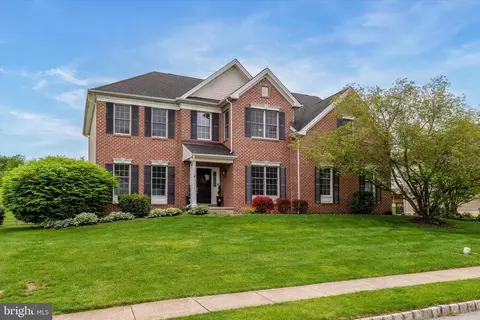 631 Benson Ln, Chester Springs, PA 19425