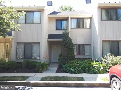 44 Landmark Dr, Malvern, PA 19355