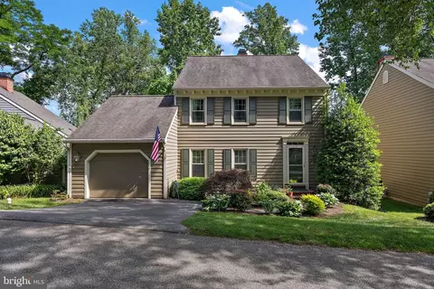 408 Cranberry Ln, West Chester, PA 19380