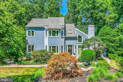 202 Hickory Dr, Downingtown, PA 19335