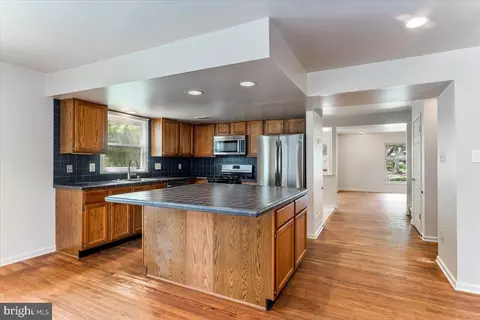 Kitchen - 33 Independence Pl, Chesterbrook, PA 19087 photo 1 of 3