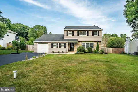 609 Norma Dr, Thorndale, PA 19372