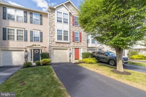 29 Dare Ln, Pottstown, PA 19465