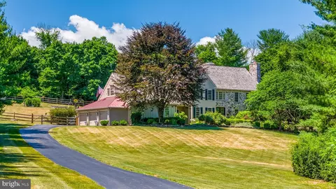 103 Houndstooth Cir, Chester Springs, PA 19425