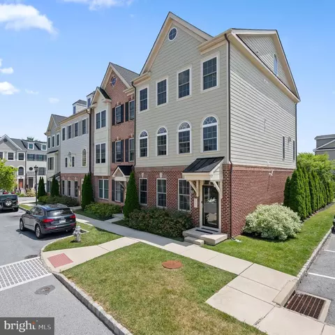 206 Mistie Ln, Wayne, PA 19087