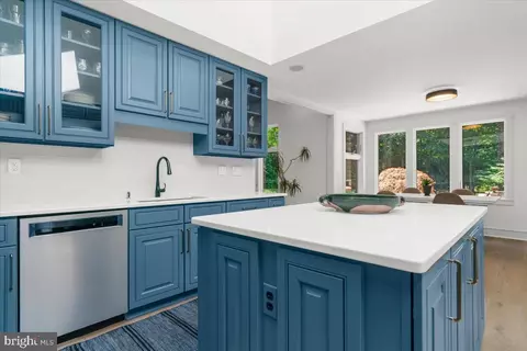 Kitchen - 342 Sugartown Rd, Devon, PA 19333 photo 4 of 5