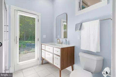 Entry Way - 342 Sugartown Rd, Devon, PA 19333 photo 2 of 5