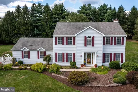 4 Colts Meadow Run, Downingtown, PA 19335