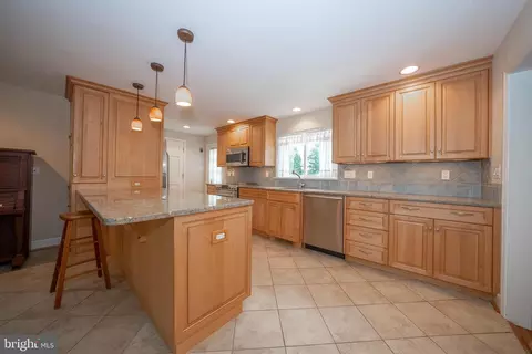 Kitchen - 124 Hunters Ln, Devon, PA 19333 photo 1 of 2