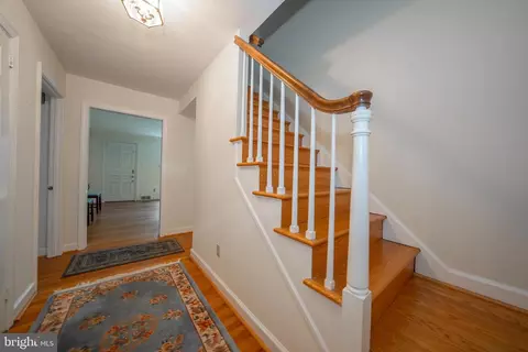 Entry Way - 124 Hunters Ln, Devon, PA 19333 photo 1 of 7
