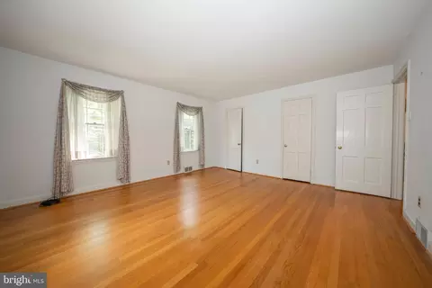 Bedroom - 124 Hunters Ln, Devon, PA 19333 photo 2 of 8