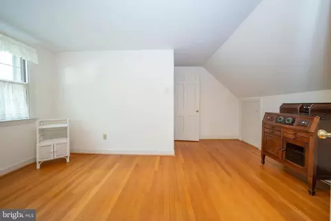 Bedroom - 124 Hunters Ln, Devon, PA 19333 photo 7 of 8