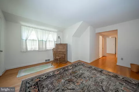 Bedroom - 124 Hunters Ln, Devon, PA 19333 photo 6 of 8