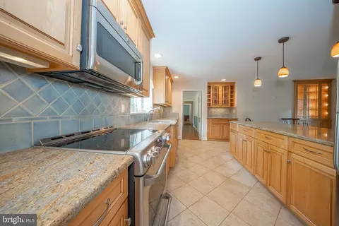 Other - 124 Hunters Ln, Devon, PA 19333 photo 3 of 12
