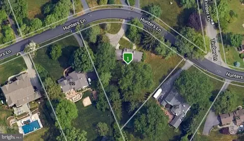 View/Area - 124 Hunters Ln, Devon, PA 19333 photo 2 of 2
