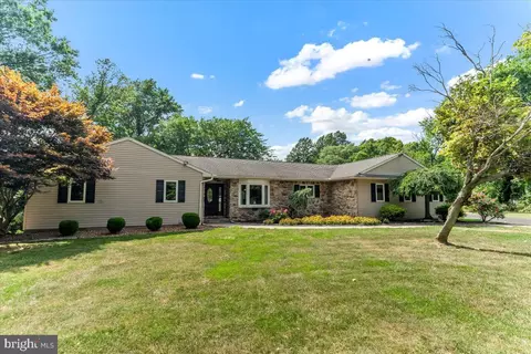 15 Ebelhare Rd, Pottstown, PA 19465