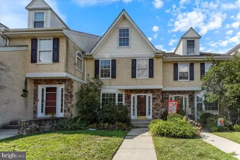 1603 Coventry Pointe Ln, Pottstown, PA 19465