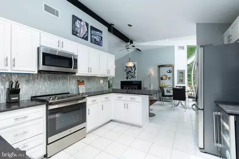 705 Twin Bridge Dr, Wayne, PA 19087 photo 16