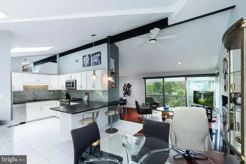 705 Twin Bridge Dr, Wayne, PA 19087 photo 13