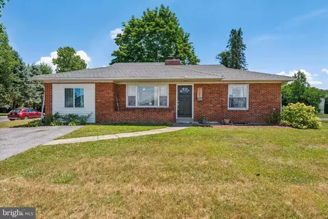 109 Glencrest Rd, Coatesville, PA 19320