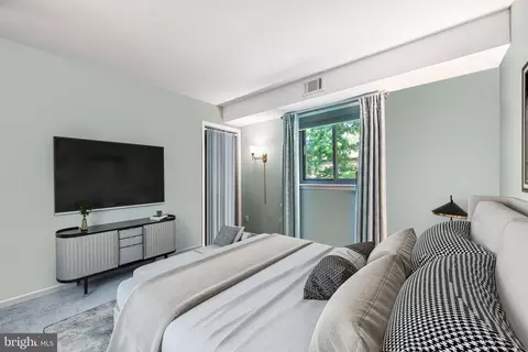 Bedroom - 86 Le Forge Ct, Chesterbrook, PA 19087 photo 3 of 4