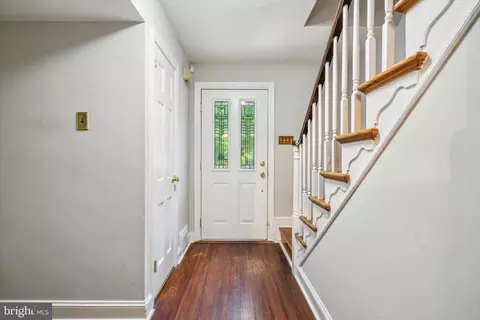 Entry Way - 418 Devon State Rd, Devon, PA 19333 photo 6 of 8