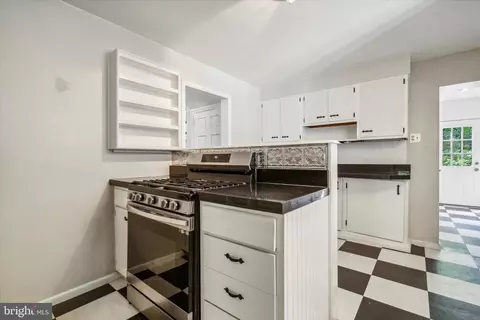 Kitchen - 418 Devon State Rd, Devon, PA 19333 photo 1 of 5