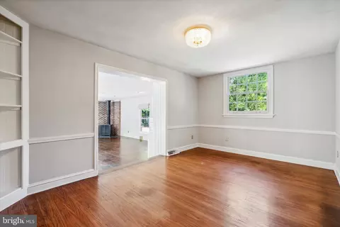 Living - 418 Devon State Rd, Devon, PA 19333 photo 5 of 12