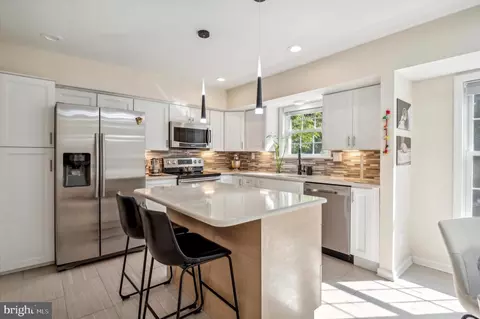 Kitchen - 450 Deep Willow Dr, Exton, PA 19341 photo 1 of 3