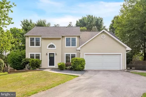 Exterior - 450 Deep Willow Dr, Exton, PA 19341 photo 2 of 5