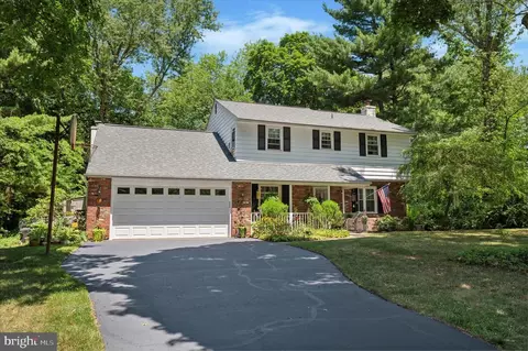 1003 Millstream Dr, Malvern, PA 19355