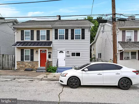 16 Morgan St, Phoenixville, PA 19460