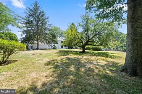 Exterior - 771 Worthington Rd, Wayne, PA 19087 photo 5 of 8