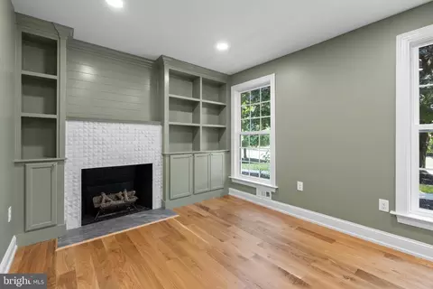 Living - 771 Worthington Rd, Wayne, PA 19087 photo 5 of 6