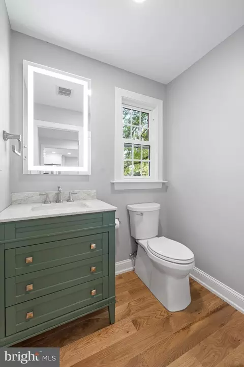 Bath - 771 Worthington Rd, Wayne, PA 19087 photo 1 of 6