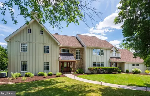 1879 Covered Bridge Rd, Malvern, PA 19355