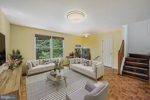 322 Bradford Ave, Downingtown, PA 19335