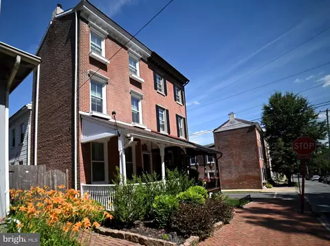 429 N New St, West Chester, PA 19380