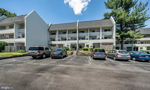 306 Summit House, West Chester, PA 19382