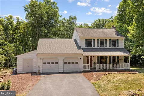 55 Saddlewood Dr, Pottstown, PA 19465