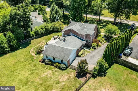 View/Area - 479 Walker Rd, Wayne, PA 19087 photo 6 of 10