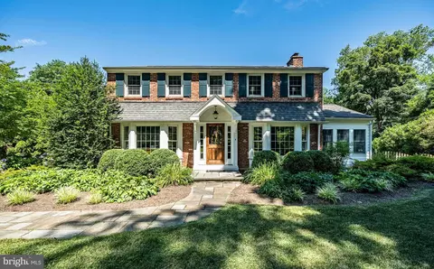 Exterior - 479 Walker Rd, Wayne, PA 19087 photo 2 of 12