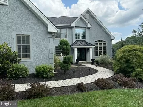 14 Hoopes Dr, Landenberg, PA 19350