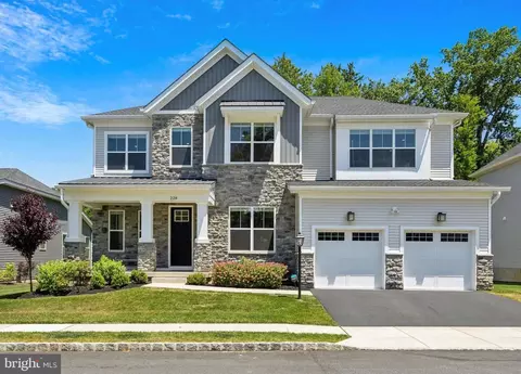 228 Lily Ln, Kennett Square, PA 19348