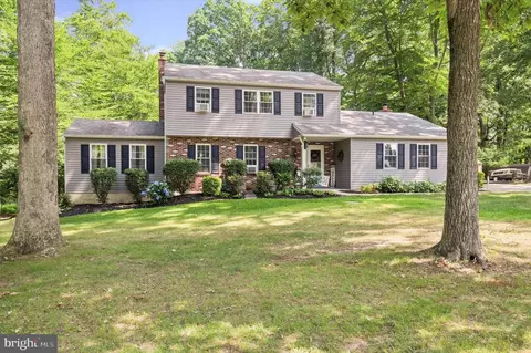 16 Raleigh Dr, Downingtown, PA 19335